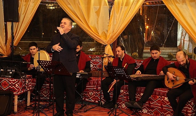 Kartepe’de İlahi Dinletisi Gönüllere Dokundu 1 kartepede ilahi dinletisi gonullere dokundu