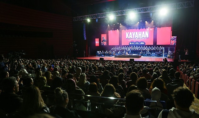 kayahan sarkilari konseri ilk defa sanatseverlerle bulustu
