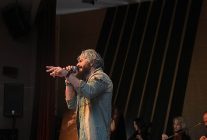 kecioren belediyesinden baris manco ve cem karaca anisina konser