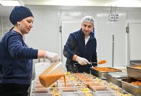 kent lokantasinda dayanisma sofrasi buyuyor