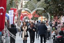 konakin sevgililer gunu el emegi kermesi basladi