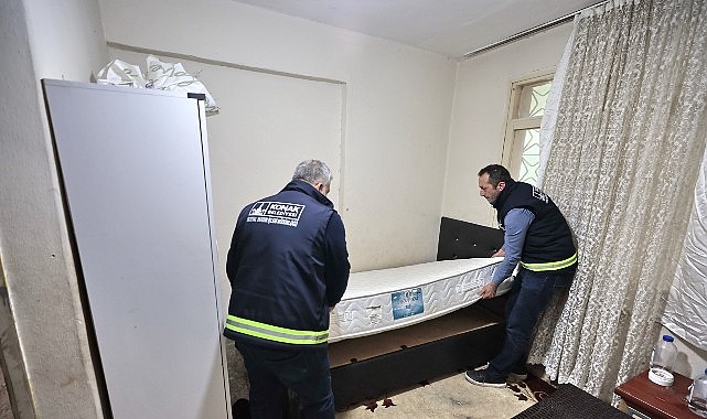 Konak’ta eşya dayanışması: Bağışlar ihtiyaç sahiplerine ulaştırılıyor 1 konakta esya dayanismasi bagislar ihtiyac sahiplerine ulastiriliyor