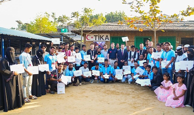 konya buyuksehir ve tikadan arakanli multecilere afet egitimi