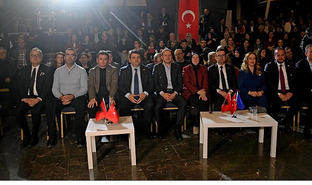 kosovanin bagimsizligi osmangazide coskuyla kutlandi