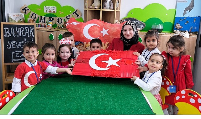 lokomotifte ilk ders zili bayrak sevgisi ile caldi