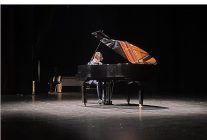 maltepe belediyesi gelecegin parlayan piyanisti tolga bilgeti konuk etti