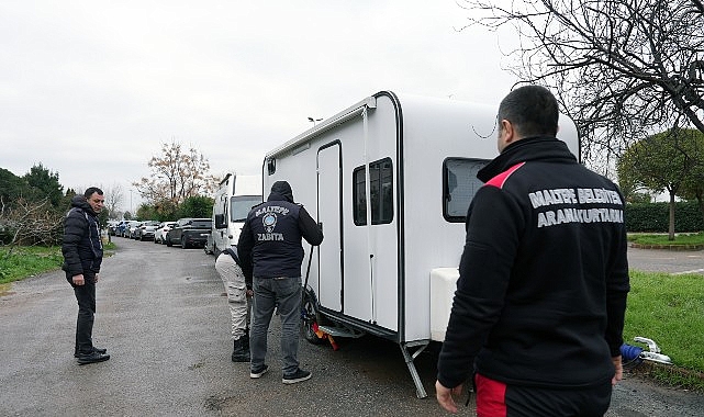 Maltepe Belediyesi karavan işgallerine geçit vermiyor 1 maltepe belediyesi karavan isgallerine gecit vermiyor