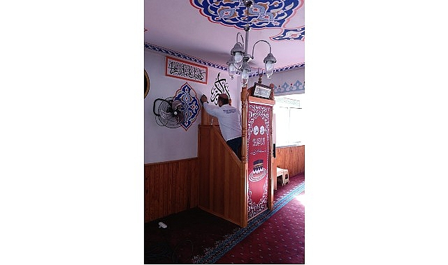 maltepe belediyesinden ramazan oncesi camilerde yogun mesai