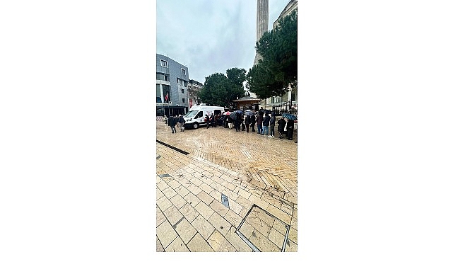 Maltepe Belediyesi’nden vatandaşlara kandil simidi ikramı 1 maltepe belediyesinden vatandaslara kandil simidi ikrami