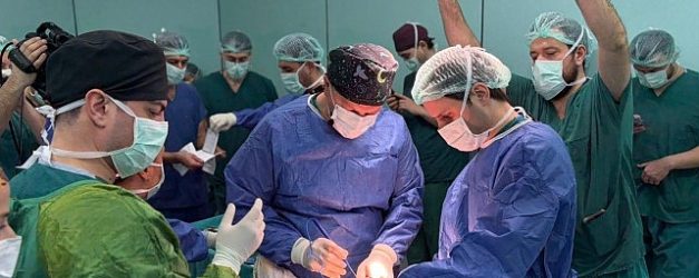 meniskus cerrahisinde turkiyede bir ilk deude gerceklesti