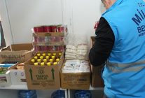 milas belediyesi gida kolisi dagitimlarini surduruyor