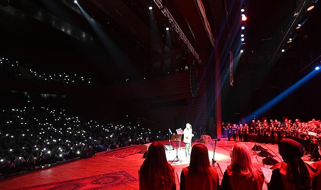 Neşet Ertaş Türküleri Selçuklu’da Yankılandı 1 neset ertas turkuleri selcukluda yankilandi