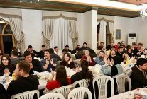 nevsehir belediyesi baskanlik makamini sahur sofrasina cevirdik