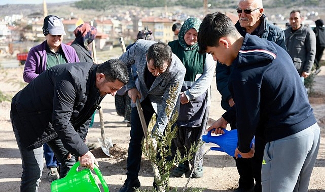 nevsehirde binlerce fidan toprakla bulustu