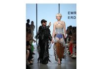 no apologies ofkeyle degil ozgurlukle yukseliyor