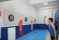 ogrenciler dart turnuvasinda kiyasiya mucadele etti