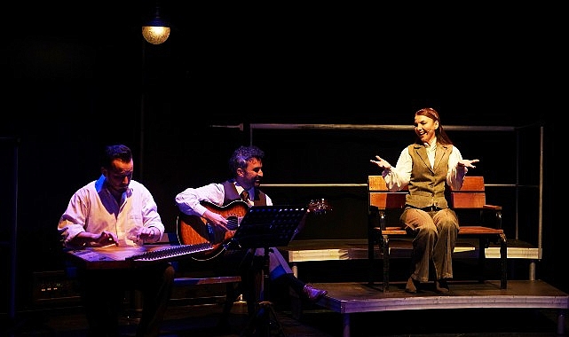 orhan veli siirleri feshane ve baruthanede yankilaniyor