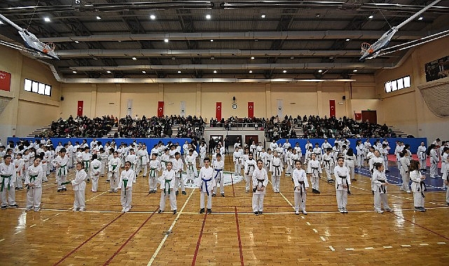 Osmangazi’de 300 Karateci Kuşak Sevinci Yaşadı 1 osmangazide 300 karateci kusak sevinci yasadi