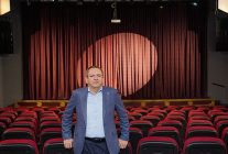 rauf denktas kultur merkezi perdelerini aciyor