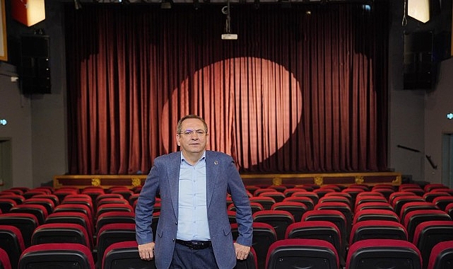 rauf denktas kultur merkezi perdelerini aciyor