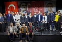 romanlarin sesi konaktan yukseldi