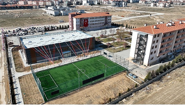 selcuklu fen lisesi kapali spor salonu ve suni cim sahanin resmi acilisi gerceklestirildi