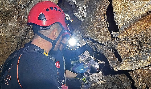 Selçuk’ta mağarada 9 saatlik kurtarma seferberliği 1 selcukta magarada 9 saatlik kurtarma seferberligi