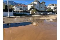 siddetli yagis sonrasi 50 traktor balcik ve kum temizlendi