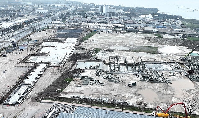 sosyal yasam merkezinde durmaksizin calisiliyor