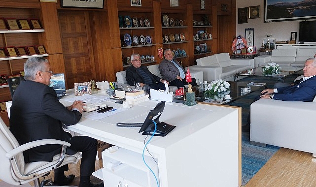 Tıraş’tan Başkan Topaloğlu’na ziyaret 1 tirastan baskan topalogluna ziyaret