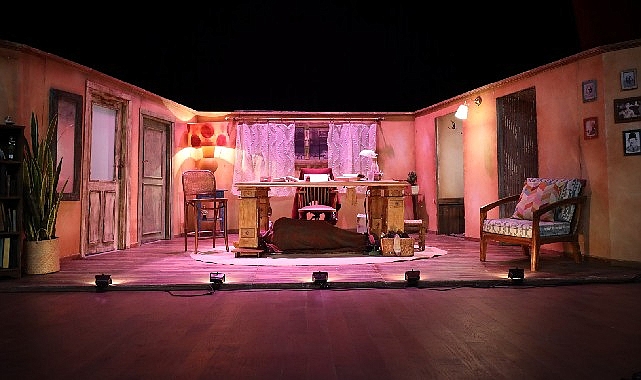 tiyatro coskusu kocaelinin dort bir yanini sardi