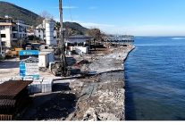 ulasli sahil seridi firtinaya karsi yenileniyor