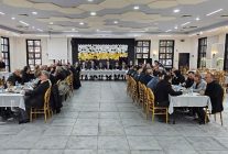 vali aktas golcukte muhtarlarin taleplerini dinledi