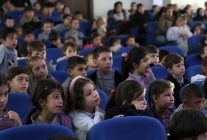 yenipazarda cocuklar baskan cercioglunun calismalari ile tiyatroyla bulustu