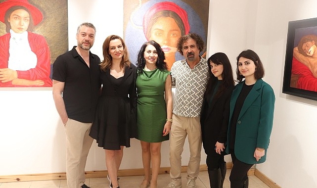 8 mart dunya kadinlar gununde barisin kadinlari sergisi izmirde aciliyor