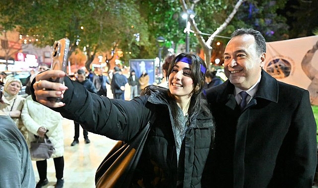 8 martta anlamli bulusma sergiler anlatilar ve yuruyus