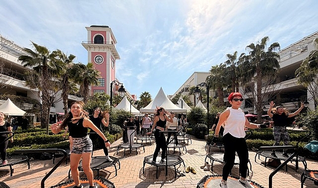 8 martta karsiyakadan ozgurluk cagrisi yukseldi