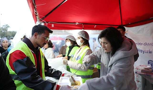 akkoyluler didim belediyesinin iftar sofralarinda bulustu