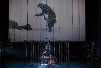 anne kafamda bit var oyunu dunya promiyerini yapti