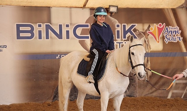 ara tatilde 230 cocuk binicilikle tanisti