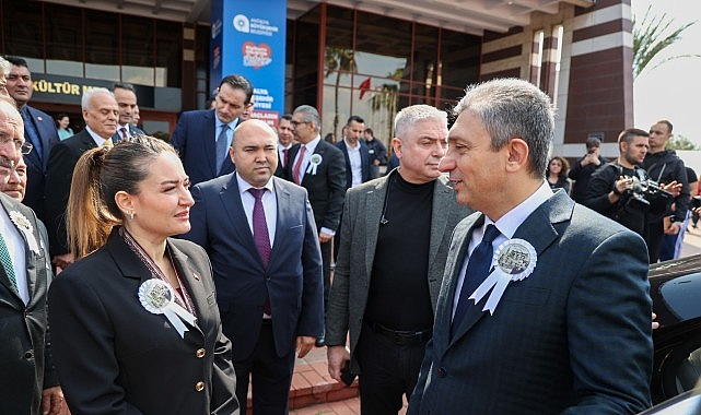 ataturkun antalyaya gelisinin 96 yildonumu torenle kutlandi