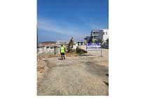 aydin buyuksehir belediyesi kusadasinda yogun bir sekilde yol yapim calismalarina devam ediyor