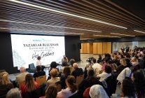 ayse kulin beylikduzunde okurlariyla bulustu