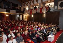 ayvalik kadin oyunlari festivali altinci kez perdelerini acti