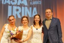 ayvalik kadin oyunlari festivali dopdolu gecti