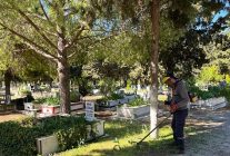 ayvalikta mezarliklar bayram ziyaretlerine hazirlandi