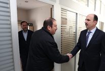 baskan altay belediye birimlerini ziyaret ederek calisanlarla bulustu