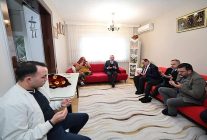 baskan buyukakindan sehit ailesine bayram ziyareti sizler her zaman bas tacisiniz