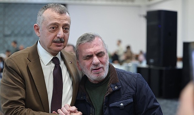 baskan buyukakinin pazarci esnafiyla yaptigi iftara yogun katilim