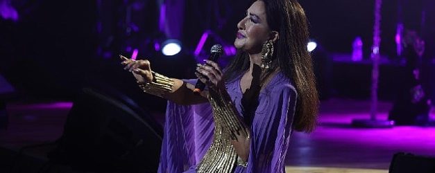 baskan cercioglu 8 mart dunya kadinlar gununde vatandaslari sevilen sanatci nukhet duru ile bulusturdu